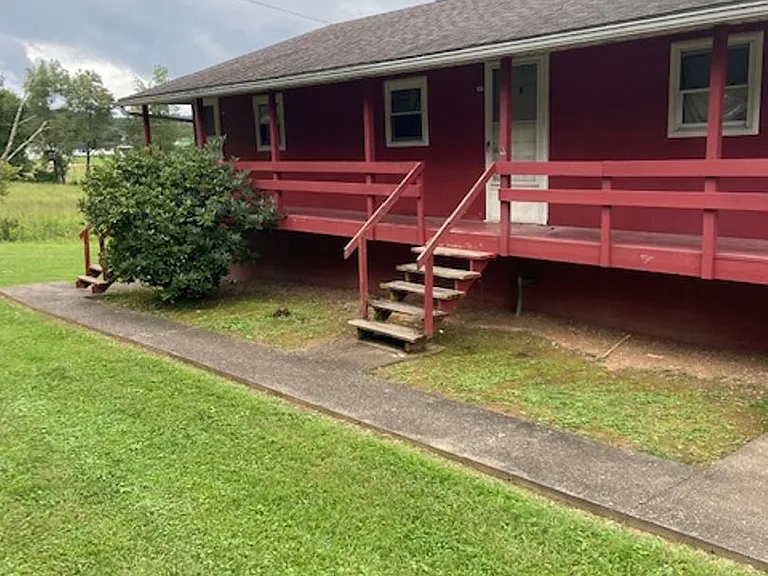 11638 Staunton Tpke — Photo 3