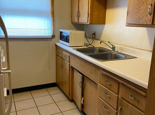 1018 S 16th St APT 3, Lincoln, NE 68508