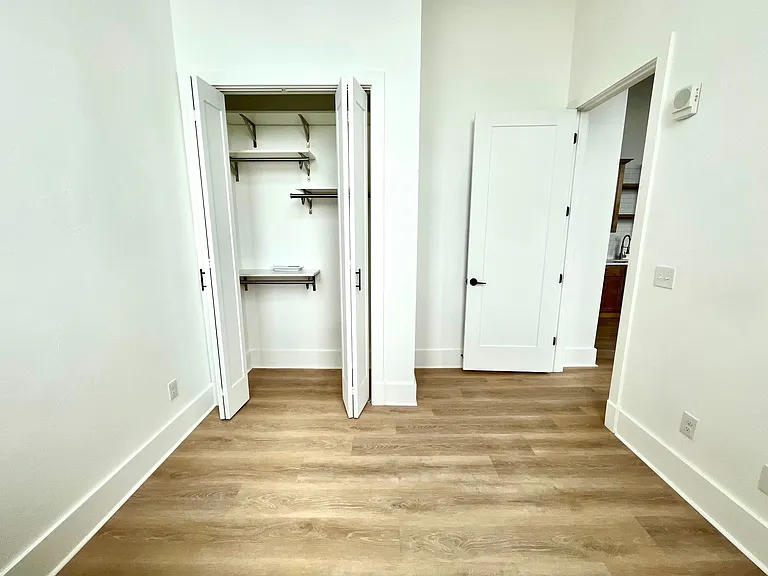 251 Pearl St #307 — Photo 15