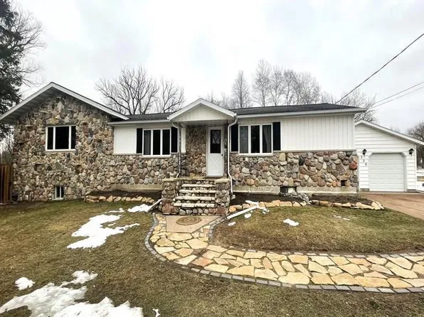 206 CURTIS AVENUE, Hatley, WI 54440