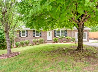 119 Dale Ave, Hendersonville, TN 37075