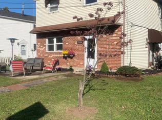 518 Corinthian Ave #A, Essington, PA 19029
