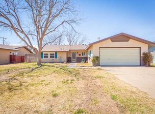 3700 Bandolina Ave, Roswell, NM 88201