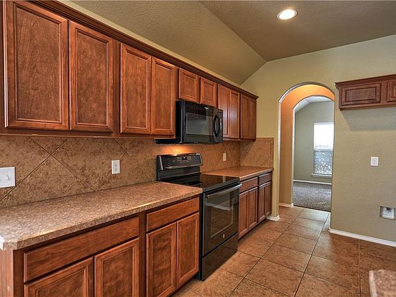 4th image of 7404 Durness Dr