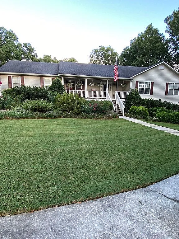 104 Creekview Dr photo 1