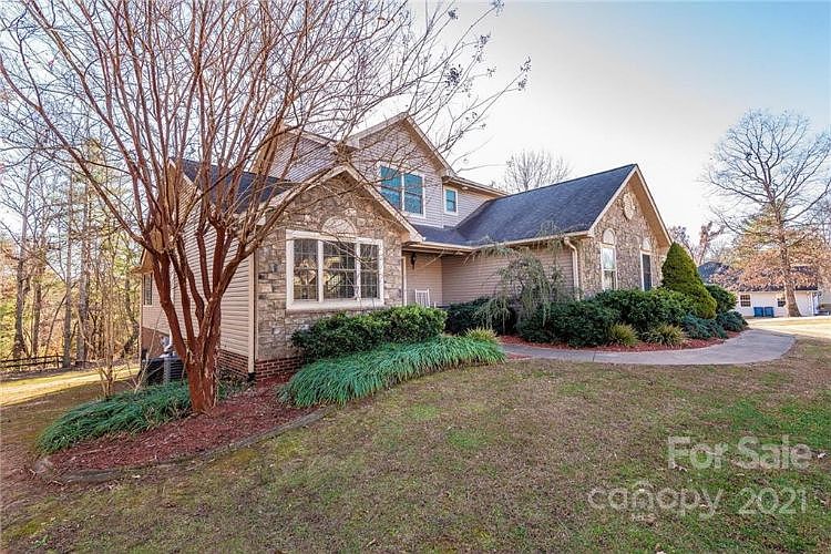 1st image of 3604 Hollow Oak Ln