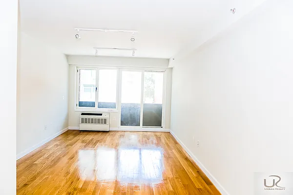 Rented by Urban Realty NYC | media 20
