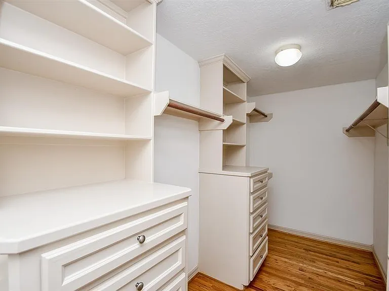 1515 Hyde Park Blvd #39 — Photo 22