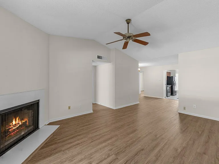 2120 El Paseo St #2708 — Photo 17