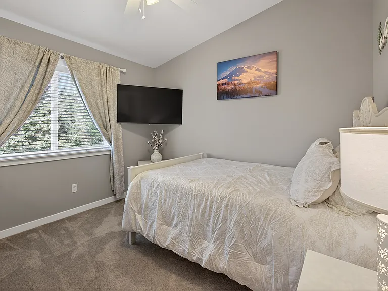 2224 NE Indigo Ln #1 — Photo 17