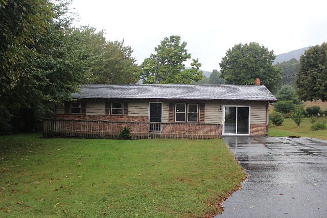 1st image of 169 Wyatt Ln