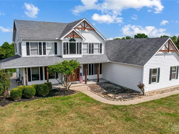 4834 Long Farm Ln, Trenton, OH 45067