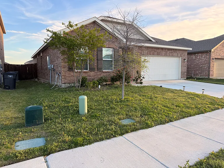 1517 Escondido Dr — Photo 1