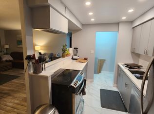 2556 Argyle Rd #NA, Mississauga, ON L5B 2H6