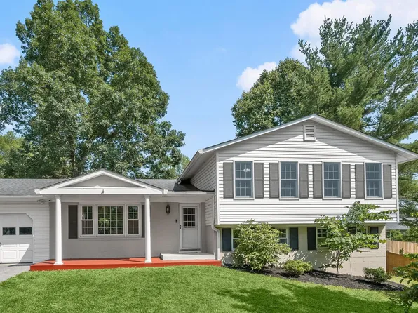 25109 Hickory Ridge Ln, Gaithersburg, MD 20882