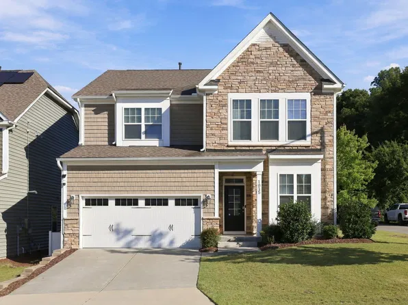 1015 Meadow Pond Dr, Durham, NC 27703
