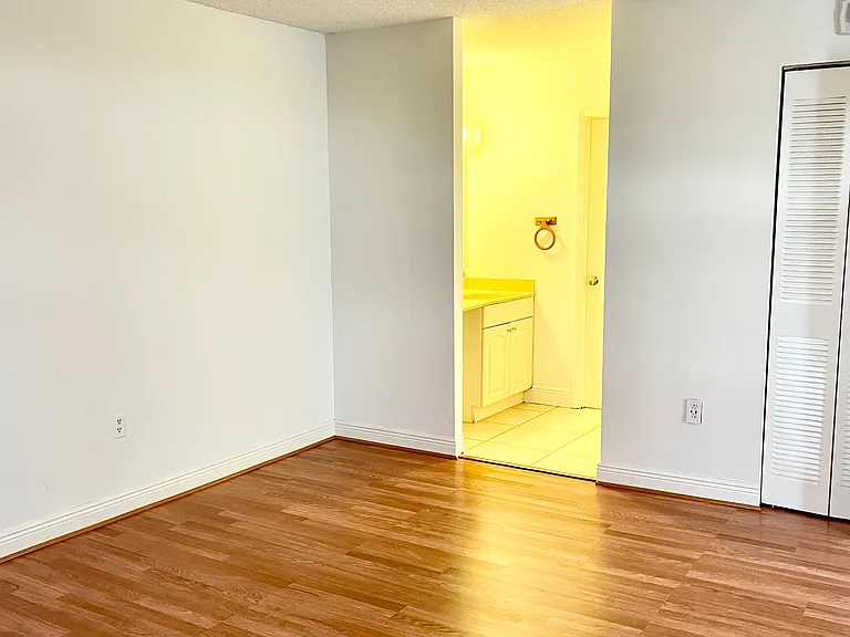 6900 Bay Dr #4A — Photo 13