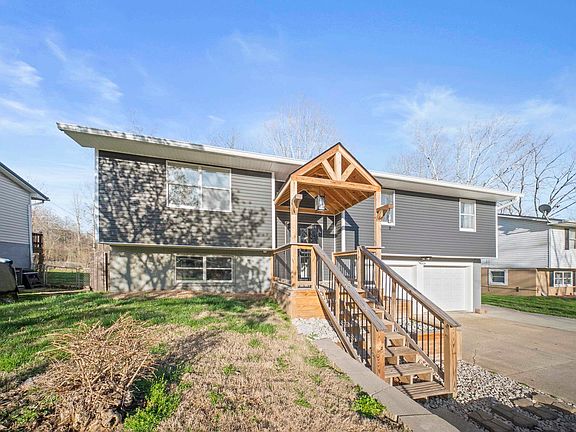 2nd image of 989 Williams Ave