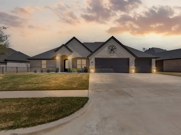 2080 Spieth St, Granbury, TX 76048
