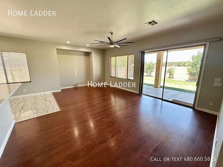 244 W Merrill Ave — Photo 8