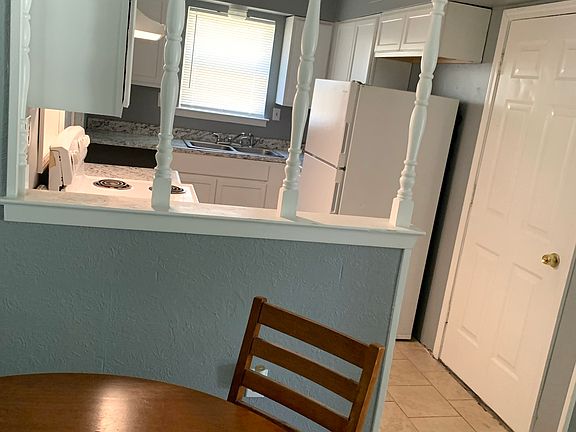 2nd image of 3849 Jasmine Dr