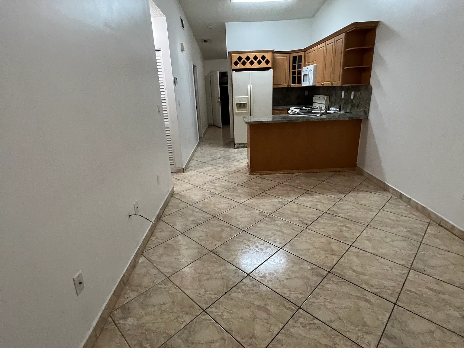 8872 NW 119th St — Photo 2