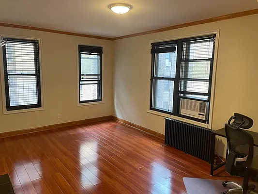 Sold by Crest Haven Realty | media 1