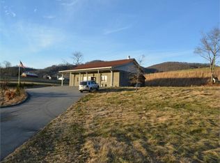 10935 Longbottom Rd, Traphill, NC 28685