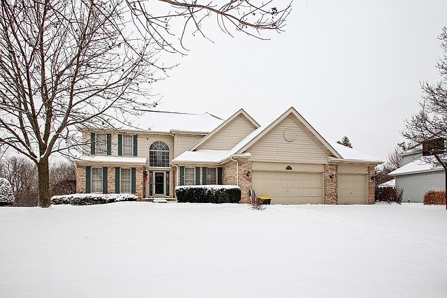 1st image of 60 Germaine Pl