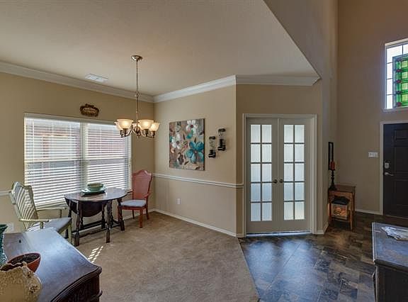 5th image of 2916 Glenoaks Dr