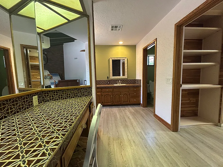 2911 Hawk Rd — Photo 22