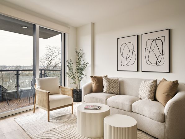 44-14 Douglaston Pkwy #5B