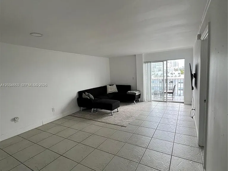 6545 Indian Creek Dr #509 — Photo 9