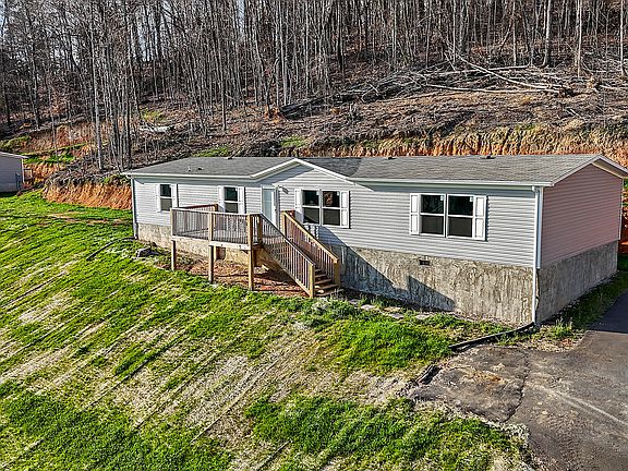 2nd image of 204 Rolling Hills Dr