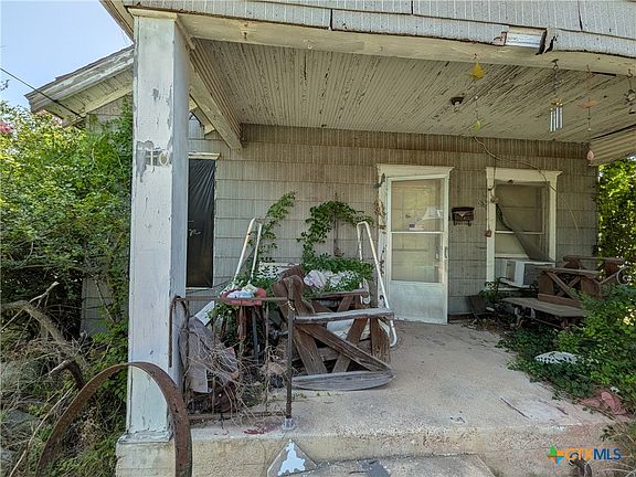 2nd image of 410 S 14th St