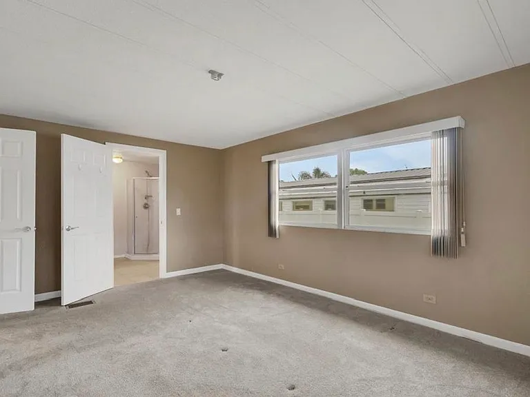 504 Skyline Dr E — Photo 6