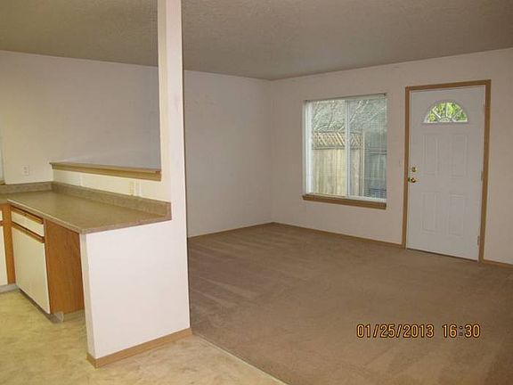 Living room & kitchen