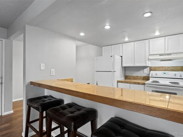 6385 Oak Street #205, Arvada, CO 80004