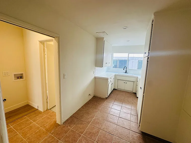 4018 Palmwood Dr #3 — Photo 4