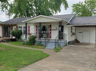 1206 Cheatham St, Ozark, AR 72949
