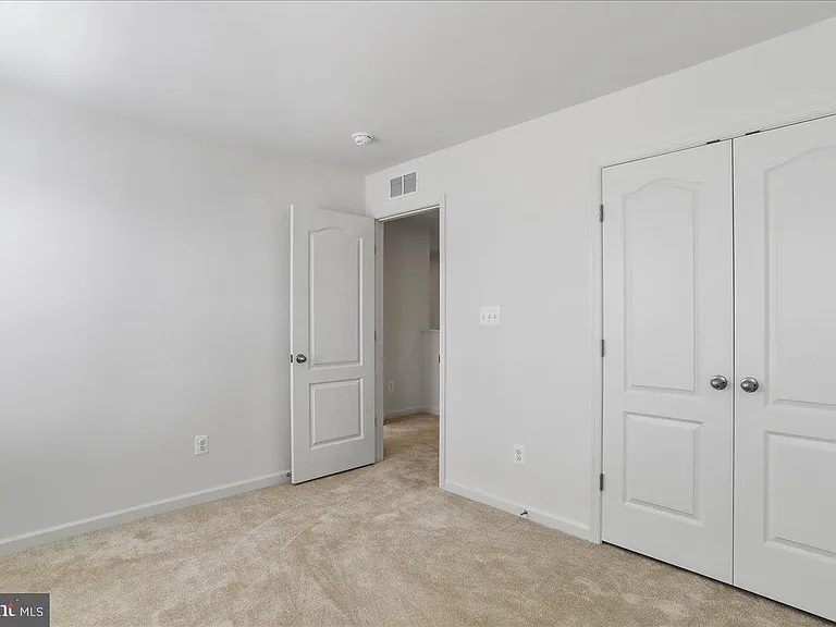 100 Stafford Pl — Photo 26