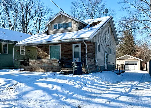 712 Garry Rd Photo 1