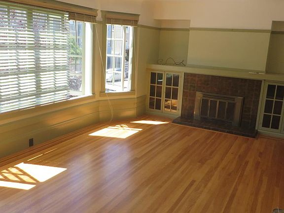 2nd image of 42 Ashbury St