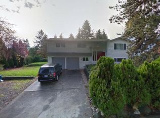 6047 NE 203rd St, Kenmore, WA 98028