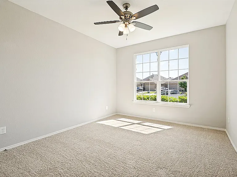 1648 Hummingbird St — Photo 15