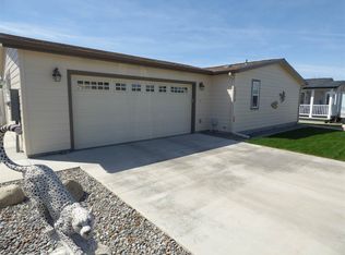 19316 E Baldwin Ln, Greenacres, WA 99016