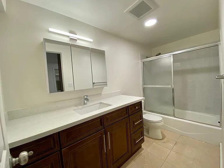 6316 California St #A — Photo 1