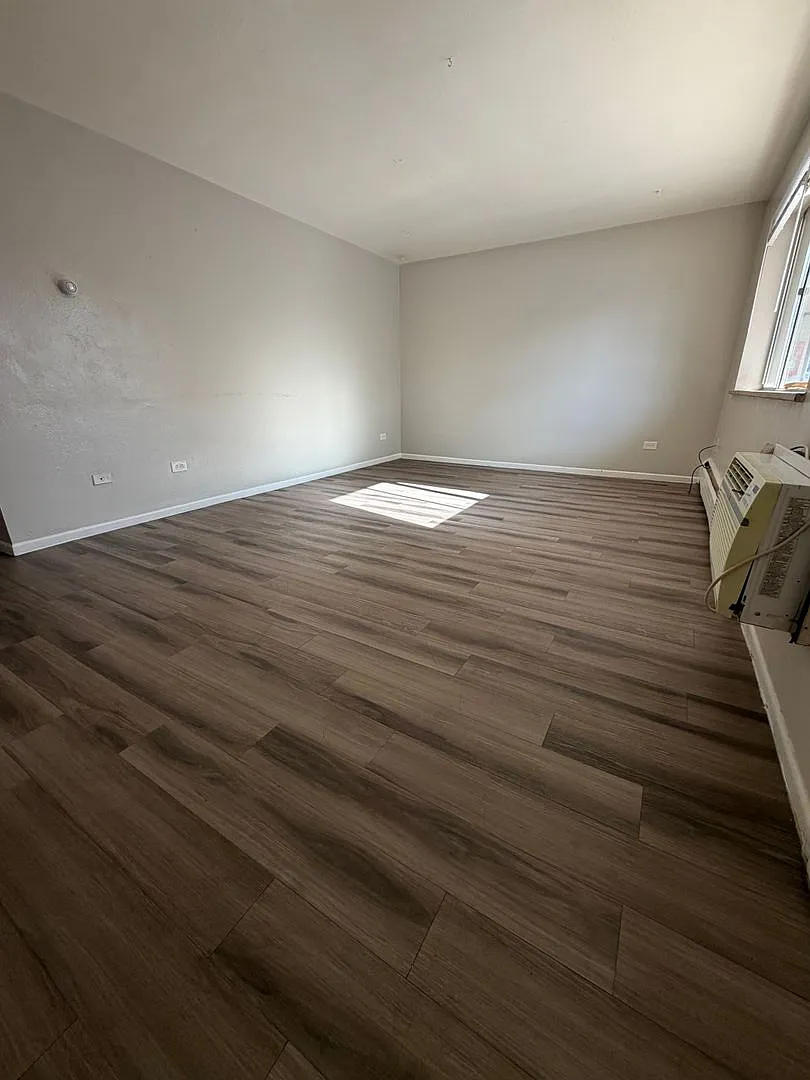 1351 Xenia St — Photo 3