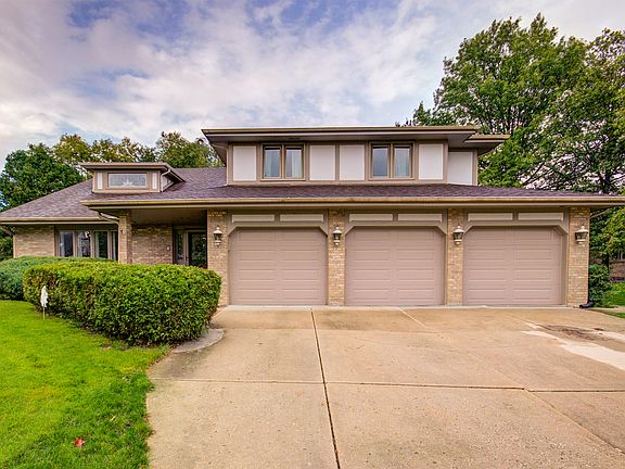 2nd image of 12244 Lakeview Trl