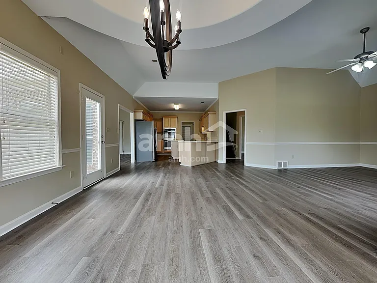 5106 Guffin Rd — Photo 4